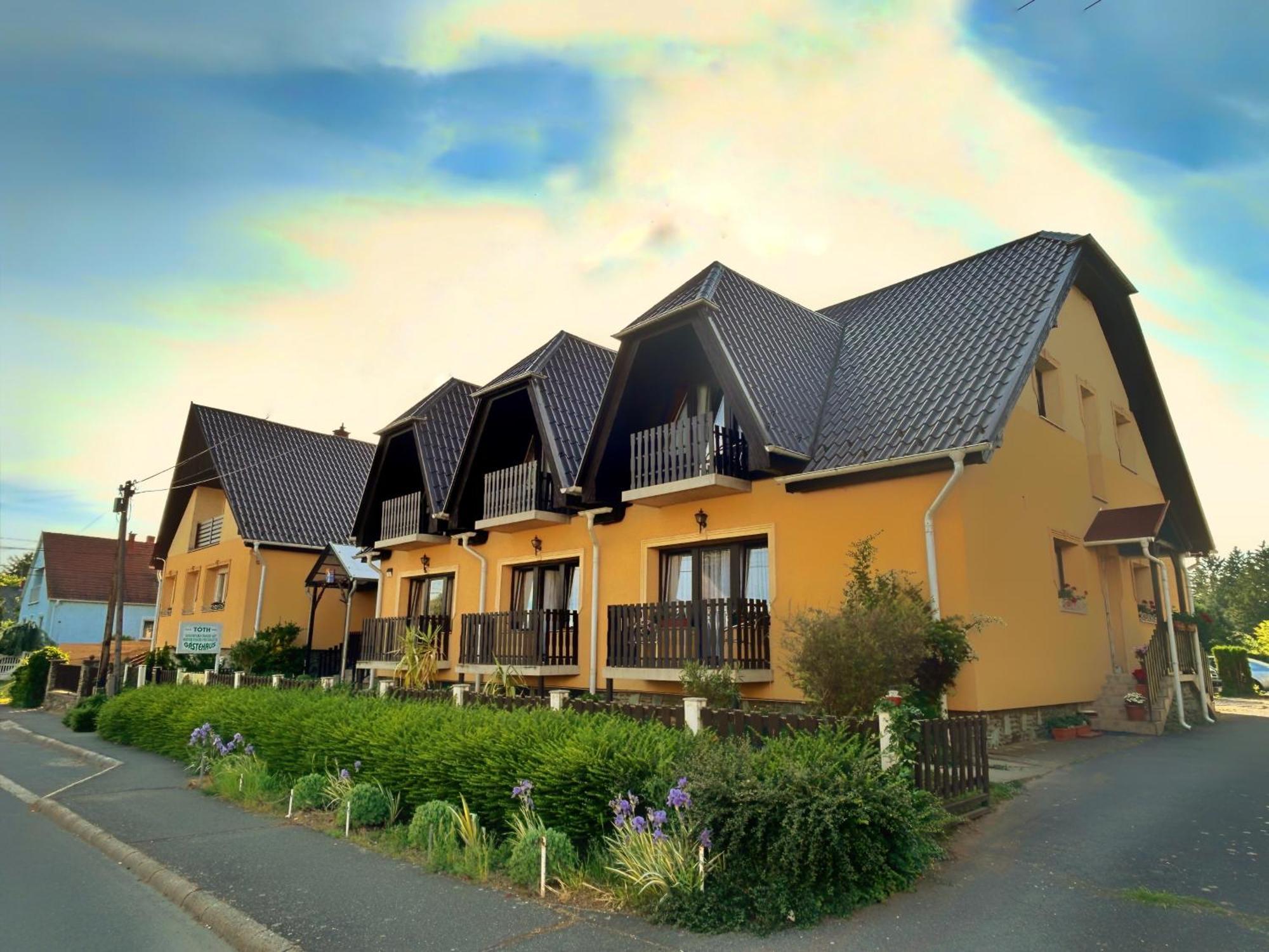 Toth Vendeghaz Hotel Buk Exterior photo
